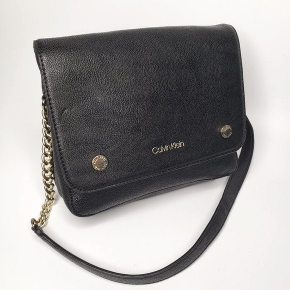 Calvin Klein Women’s‎ Black Pebble Finish Gold Chain Crossbody Purse Bag